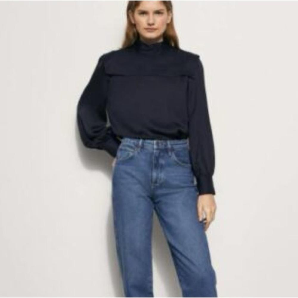 Massimo Dutti Shirt with Bib Detail- Navy size 6 viscose